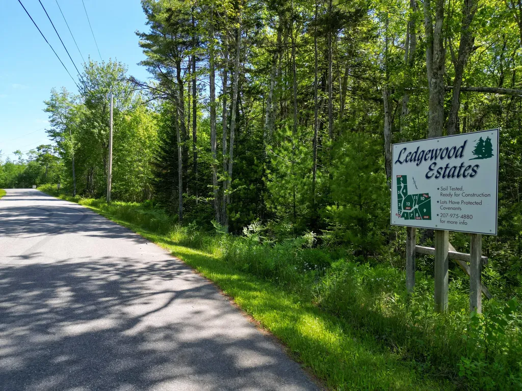 Lot #5 Ledgewood Estates Owls Head ME 04854