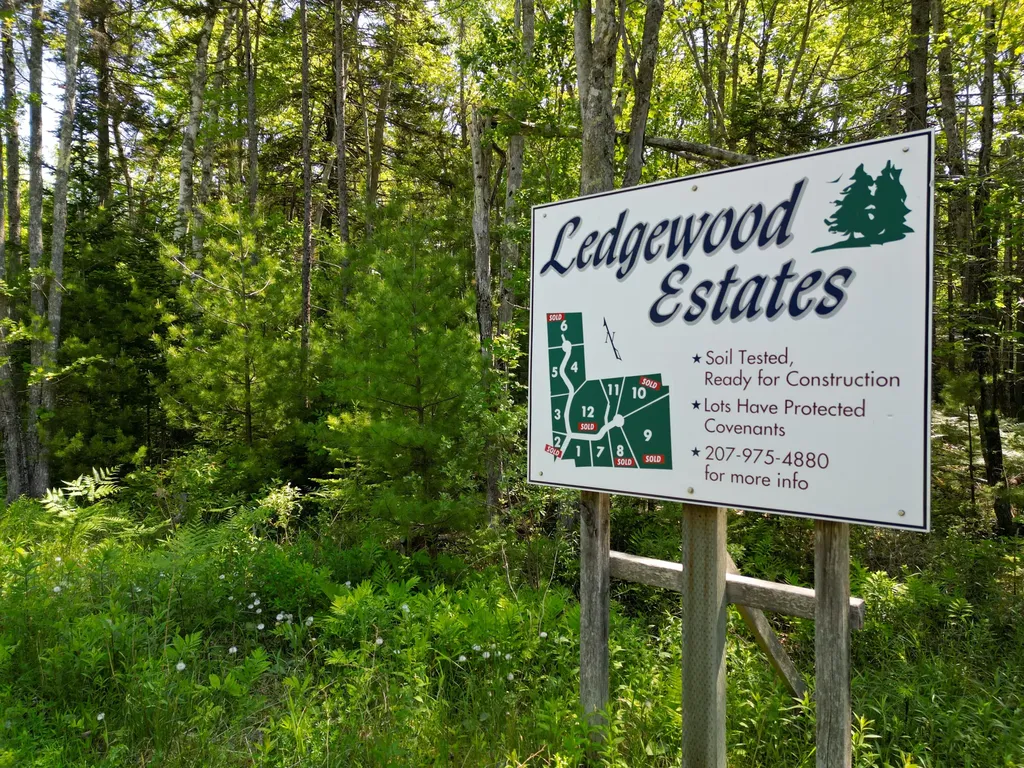 Lot #5 Ledgewood Estates Owls Head ME 04854