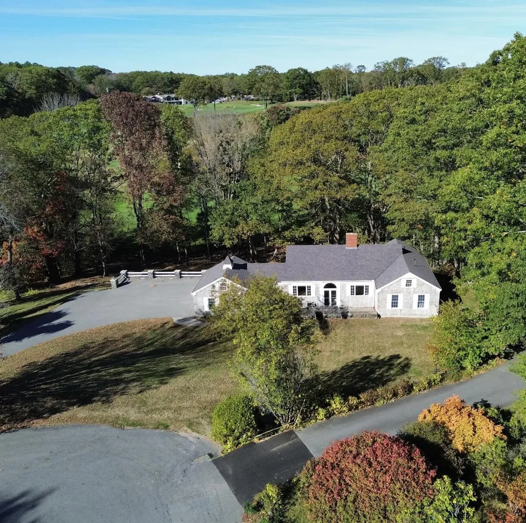 10 Pheasant Hill Road Cape Elizabeth ME 04107