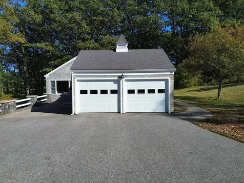 10 Pheasant Hill Road Cape Elizabeth ME 04107