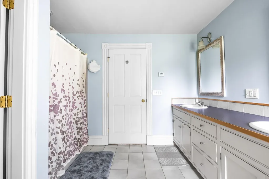 1290 State Street Veazie ME 04401