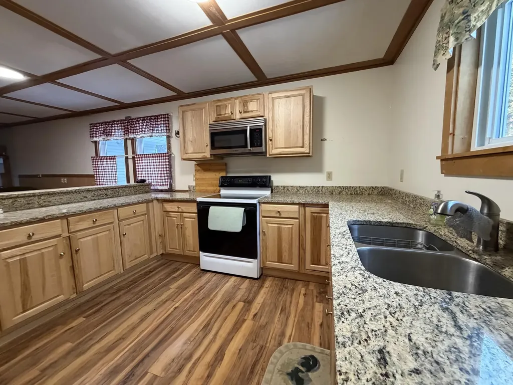 9 Grant Drive Dover-foxcroft ME 04426