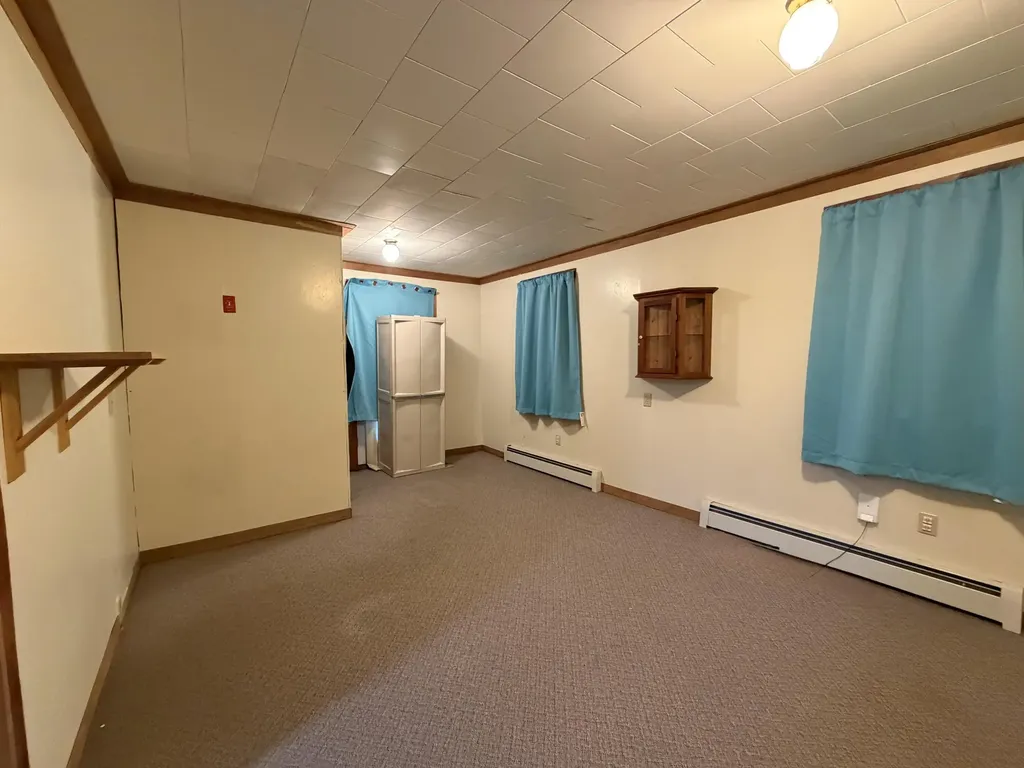 9 Grant Drive Dover-foxcroft ME 04426
