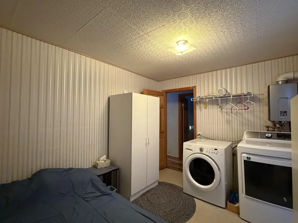 9 Grant Drive Dover-foxcroft ME 04426
