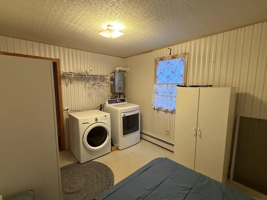 9 Grant Drive Dover-foxcroft ME 04426