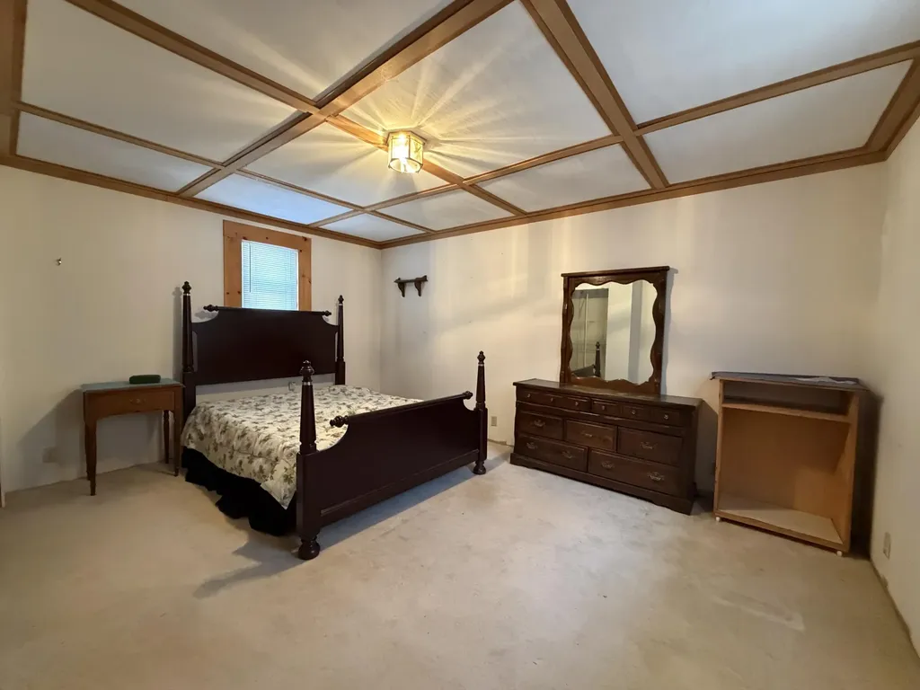 9 Grant Drive Dover-foxcroft ME 04426