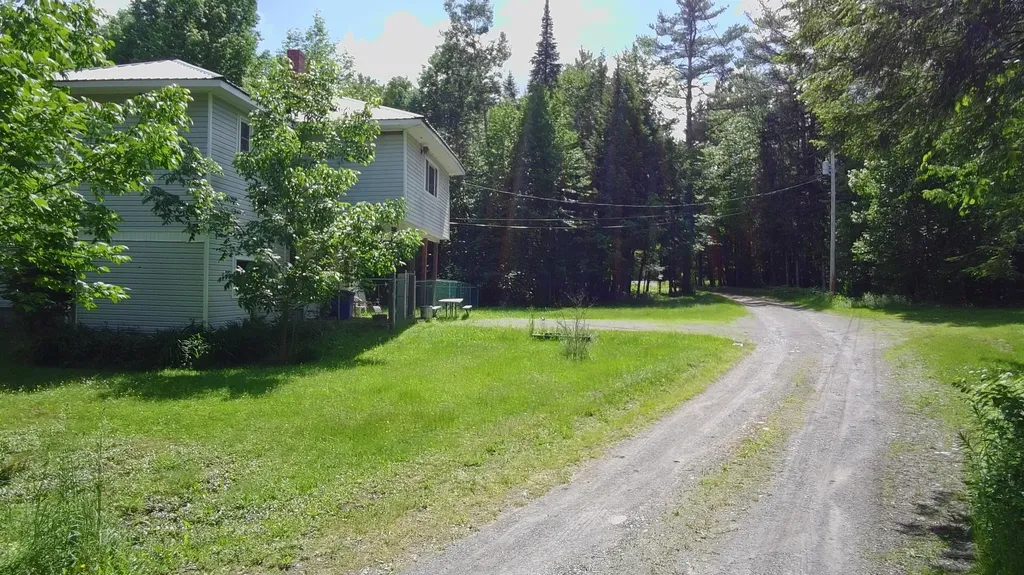 9 Grant Drive Dover-foxcroft ME 04426