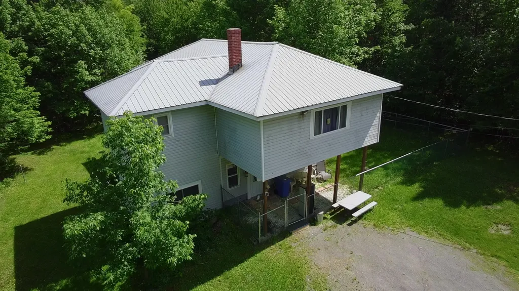 9 Grant Drive Dover-foxcroft ME 04426