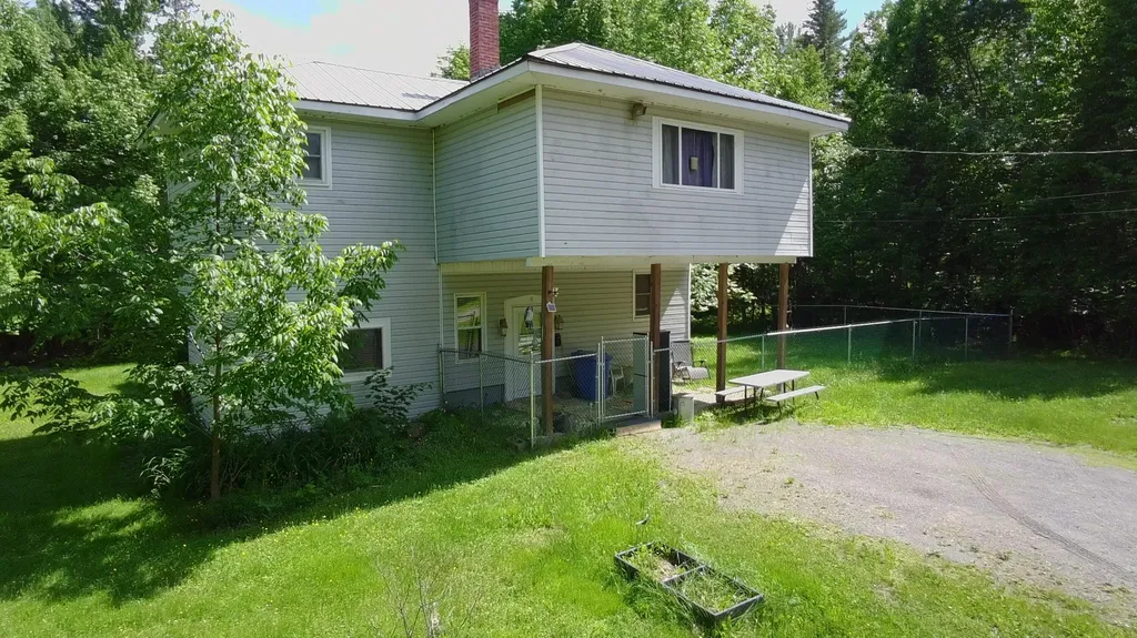 9 Grant Drive Dover-foxcroft ME 04426