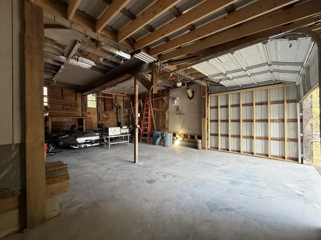 9 Grant Drive Dover-foxcroft ME 04426