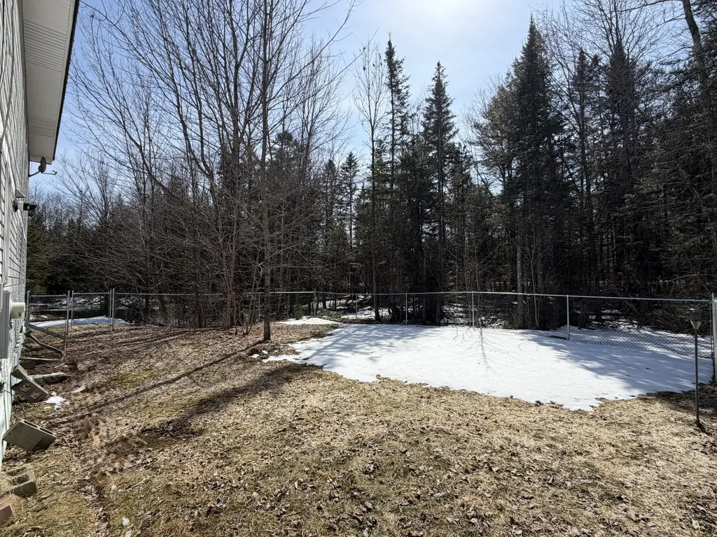 9 Grant Drive Dover-foxcroft ME 04426
