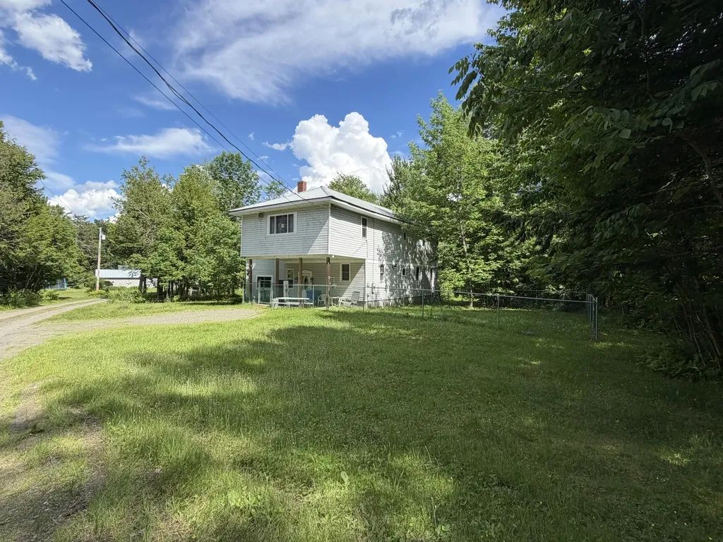 9 Grant Drive Dover-foxcroft ME 04426