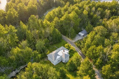 9 Grant Drive Dover-foxcroft ME 04426