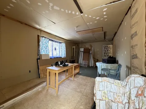 9 Grant Drive Dover-foxcroft ME 04426