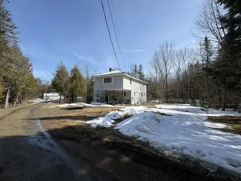 9 Grant Drive Dover-foxcroft ME 04426