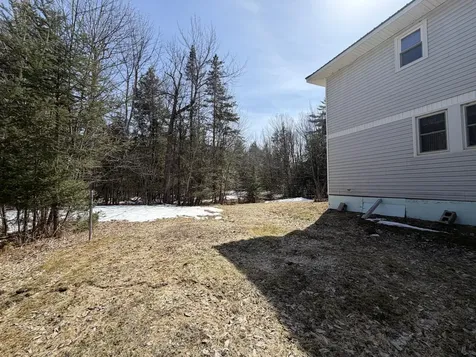 9 Grant Drive Dover-foxcroft ME 04426