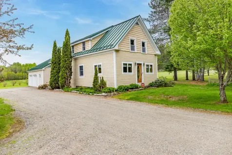 303 Williams Road Bradford ME 04410