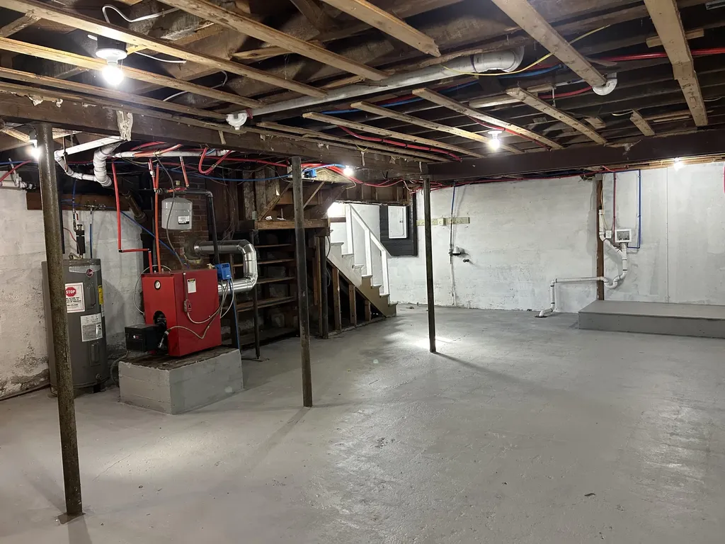 6 Fowler Street Augusta ME 04330