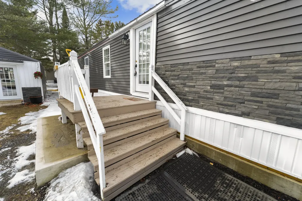 979 Essex Street Bangor ME 04401
