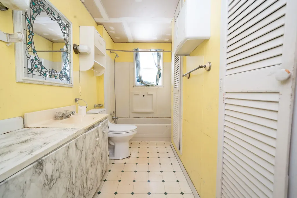 223 Coldbrook Road Hampden ME 04444