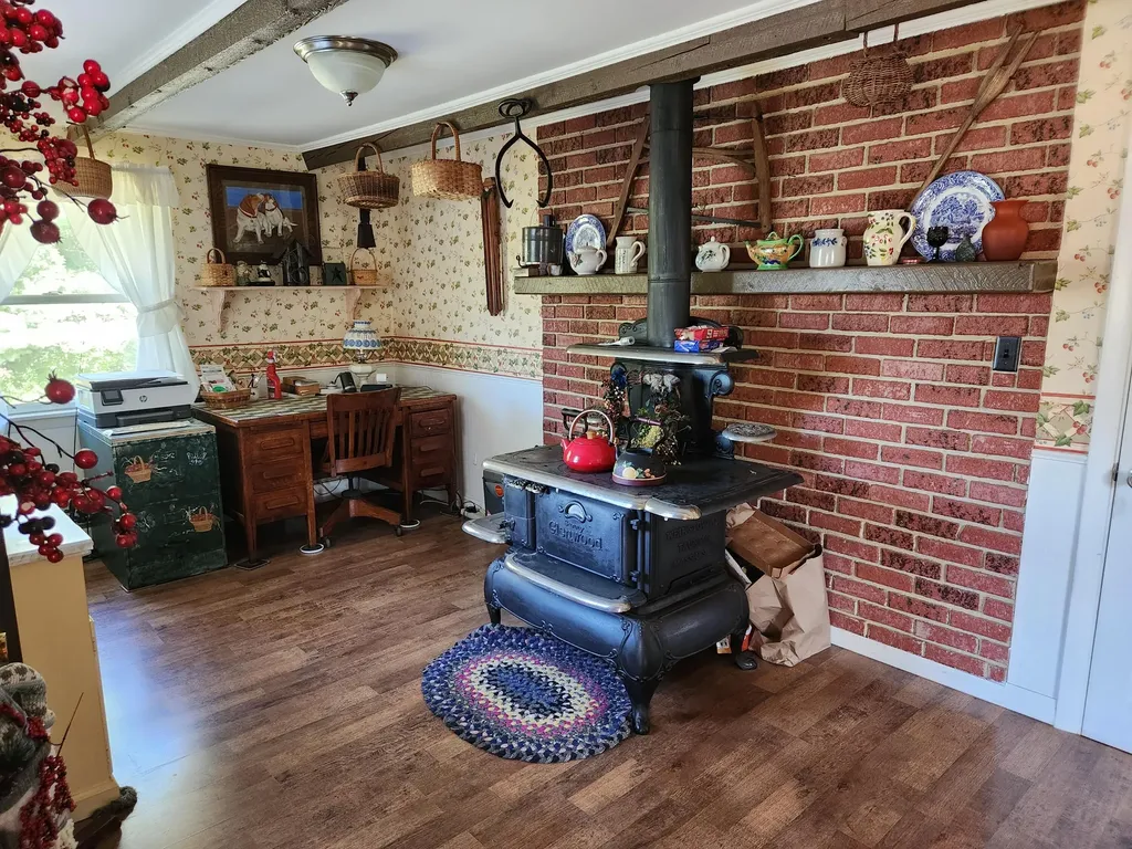 286 Washington Road Jefferson ME 04348