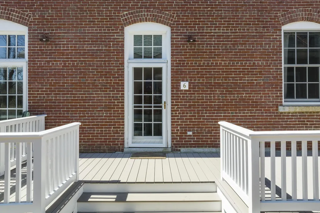 6 Quartermaster Court Portland ME 04109