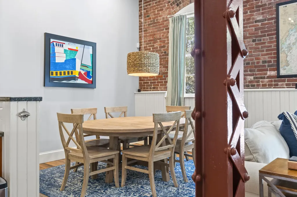 6 Quartermaster Court Portland ME 04109