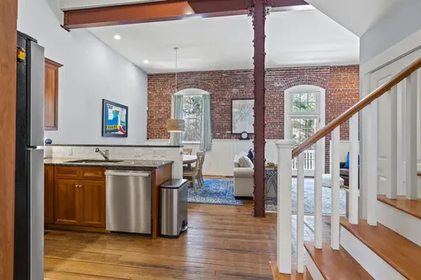 6 Quartermaster Court Portland ME 04109