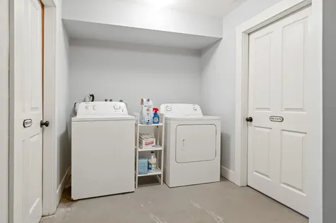 6 Quartermaster Court Portland ME 04109