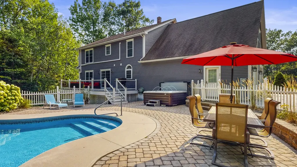 59 Waters Edge Drive Lewiston ME 04240