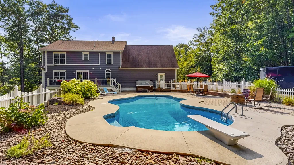59 Waters Edge Drive Lewiston ME 04240