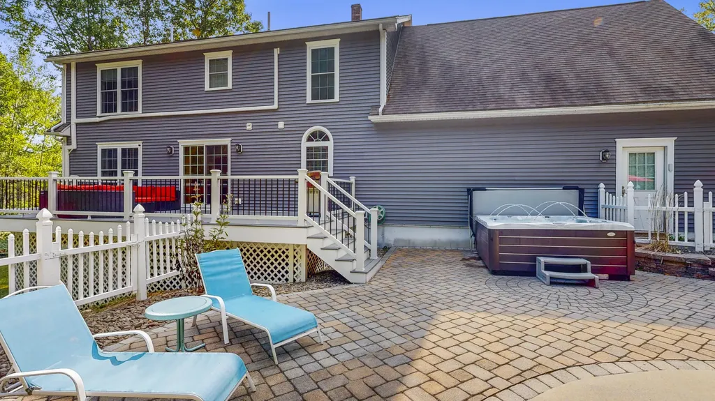 59 Waters Edge Drive Lewiston ME 04240