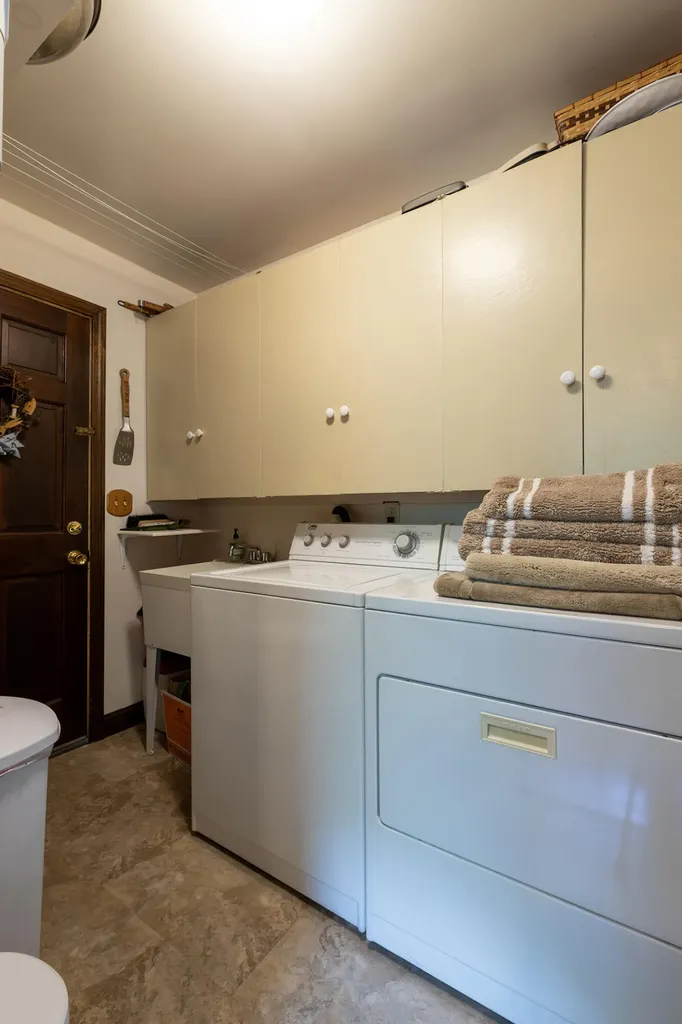 1025 Douglas Drive Northport ME 04849