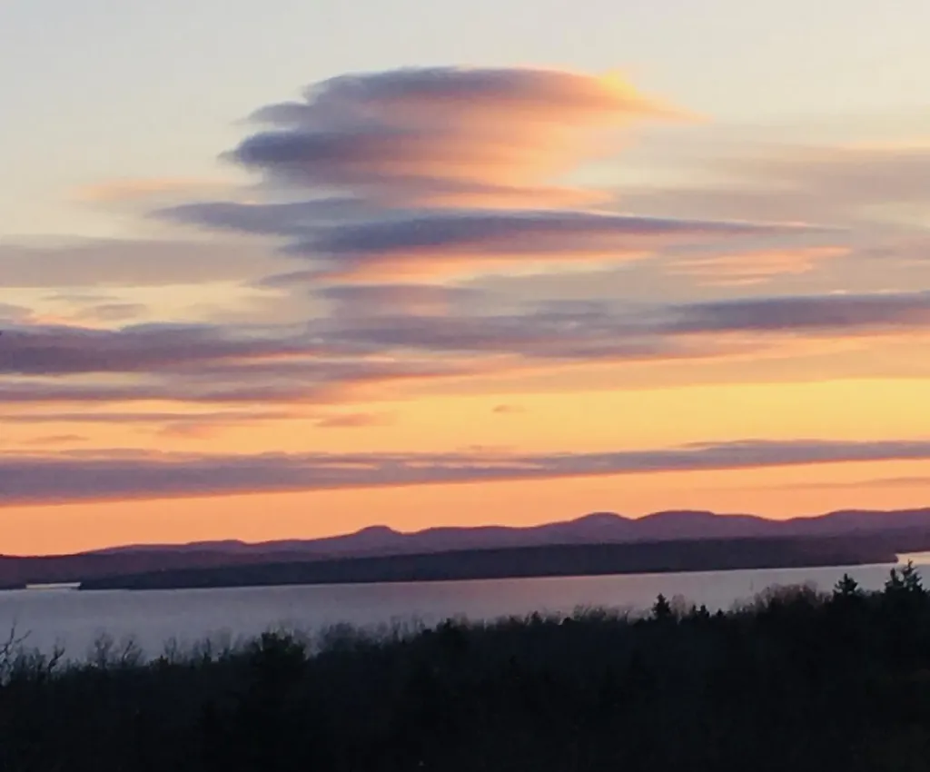 1025 Douglas Drive Northport ME 04849
