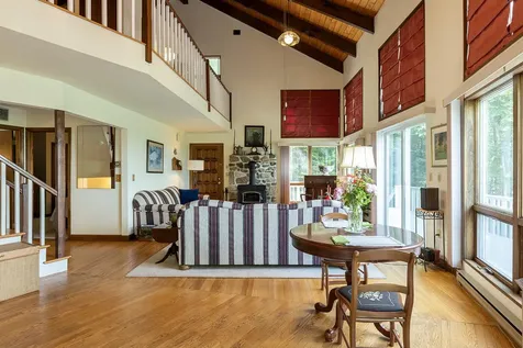 1025 Douglas Drive Northport ME 04849