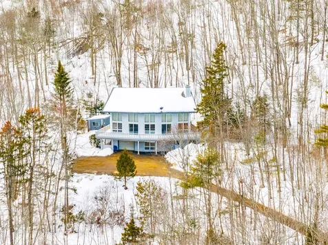1025 Douglas Drive Northport ME 04849