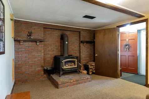1025 Douglas Drive Northport ME 04849