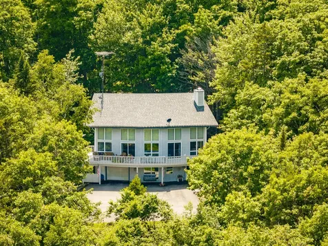 1025 Douglas Drive Northport ME 04849