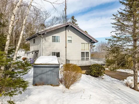 1025 Douglas Drive Northport ME 04849