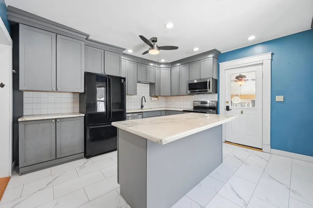 74 High Street Waterville ME 04901