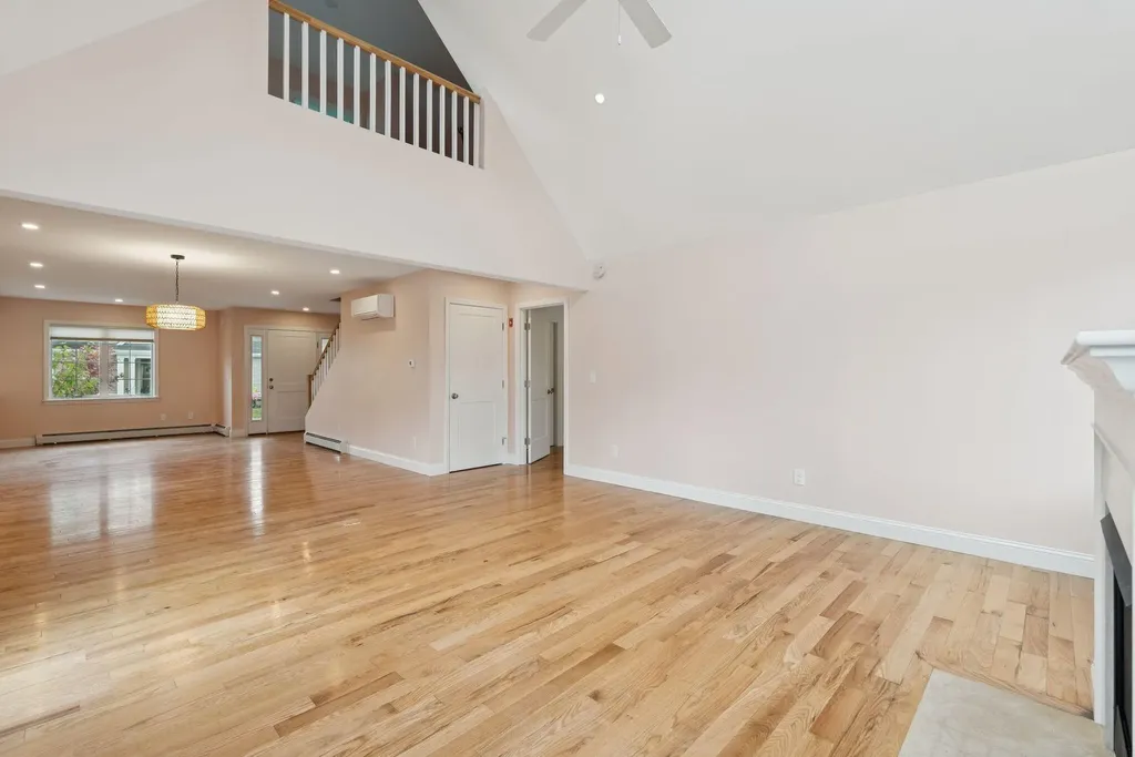 2 Foxglove Way Brunswick ME 04011