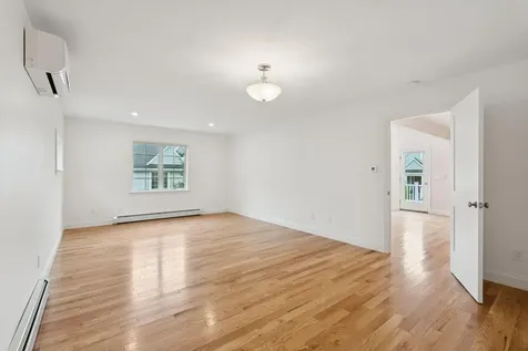 2 Foxglove Way Brunswick ME 04011