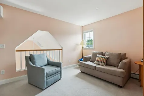 2 Foxglove Way Brunswick ME 04011