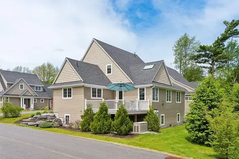 2 Foxglove Way Brunswick ME 04011