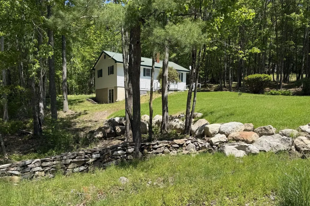 16 Evergreen Estates Road Nobleboro ME 04555