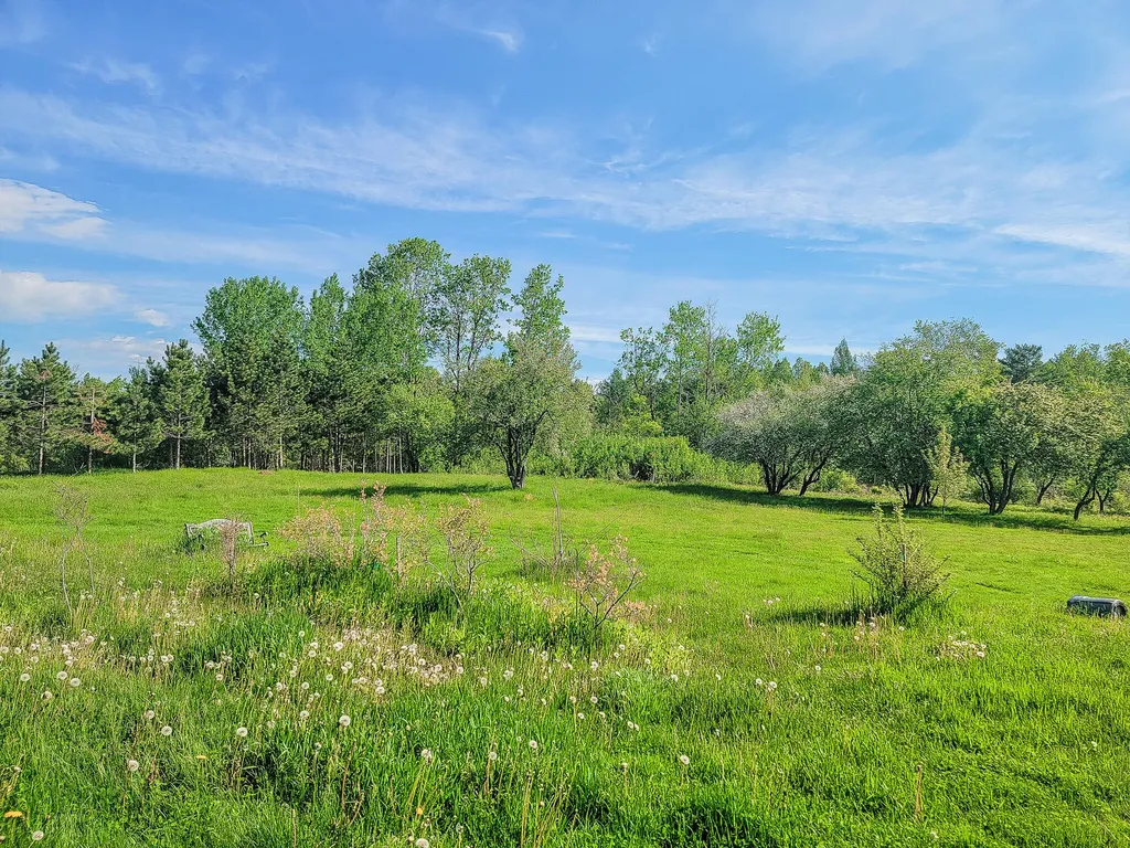 30 Lewis Road Hermon ME 04401