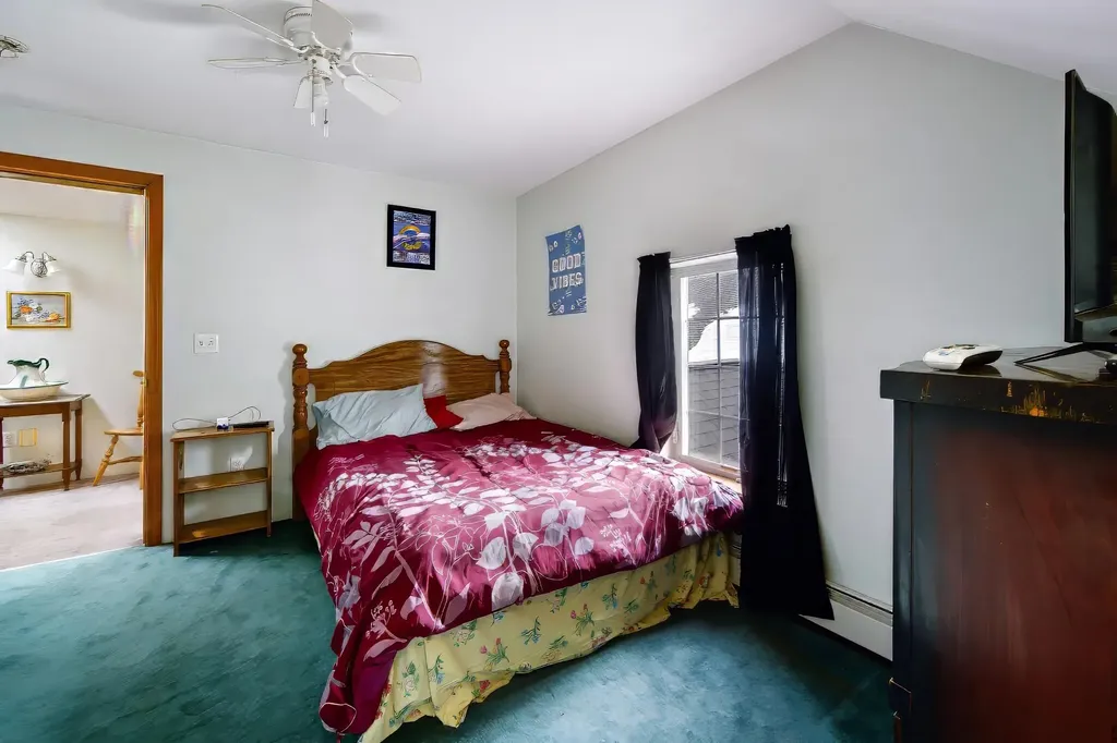 30 Lewis Road Hermon ME 04401
