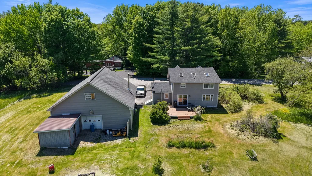 30 Lewis Road Hermon ME 04401