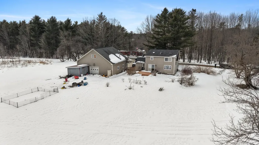 30 Lewis Road Hermon ME 04401