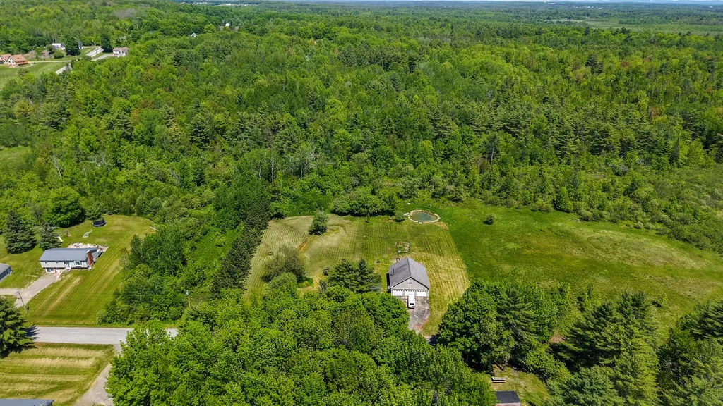 30 Lewis Road Hermon ME 04401